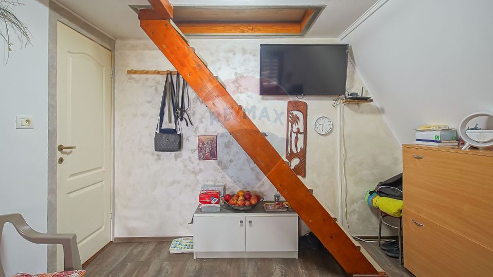 Comision zero, casa individuala + cabana A frame in Bod, la intrare