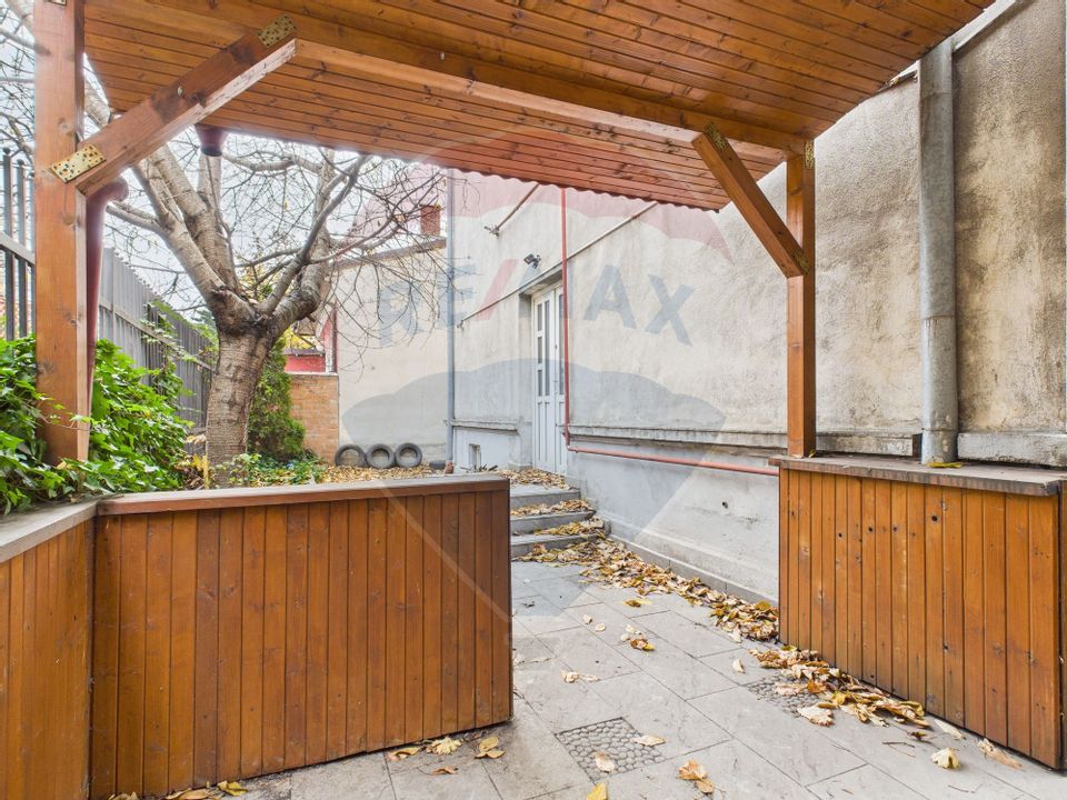 Vila S+P+2+M, 15 camere, ideala pentru investitie - Ștefan cel Mare