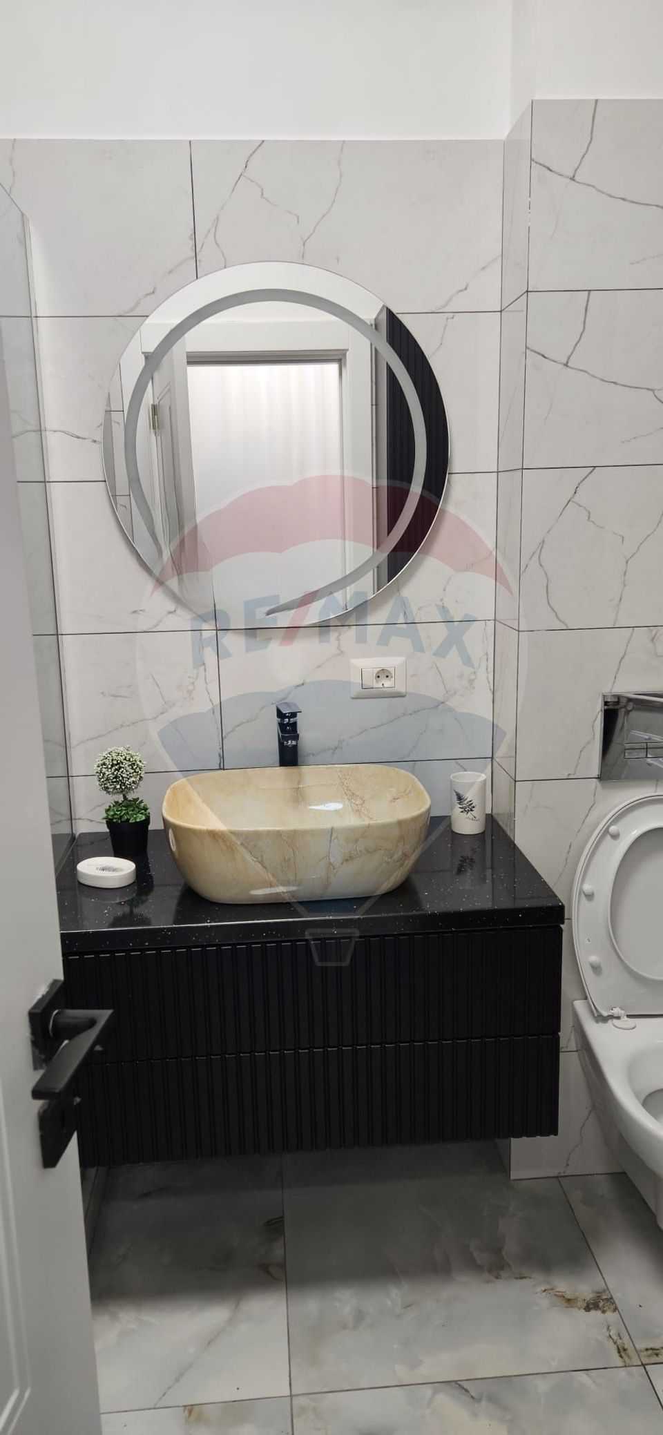 1 room Apartment for rent, Est area