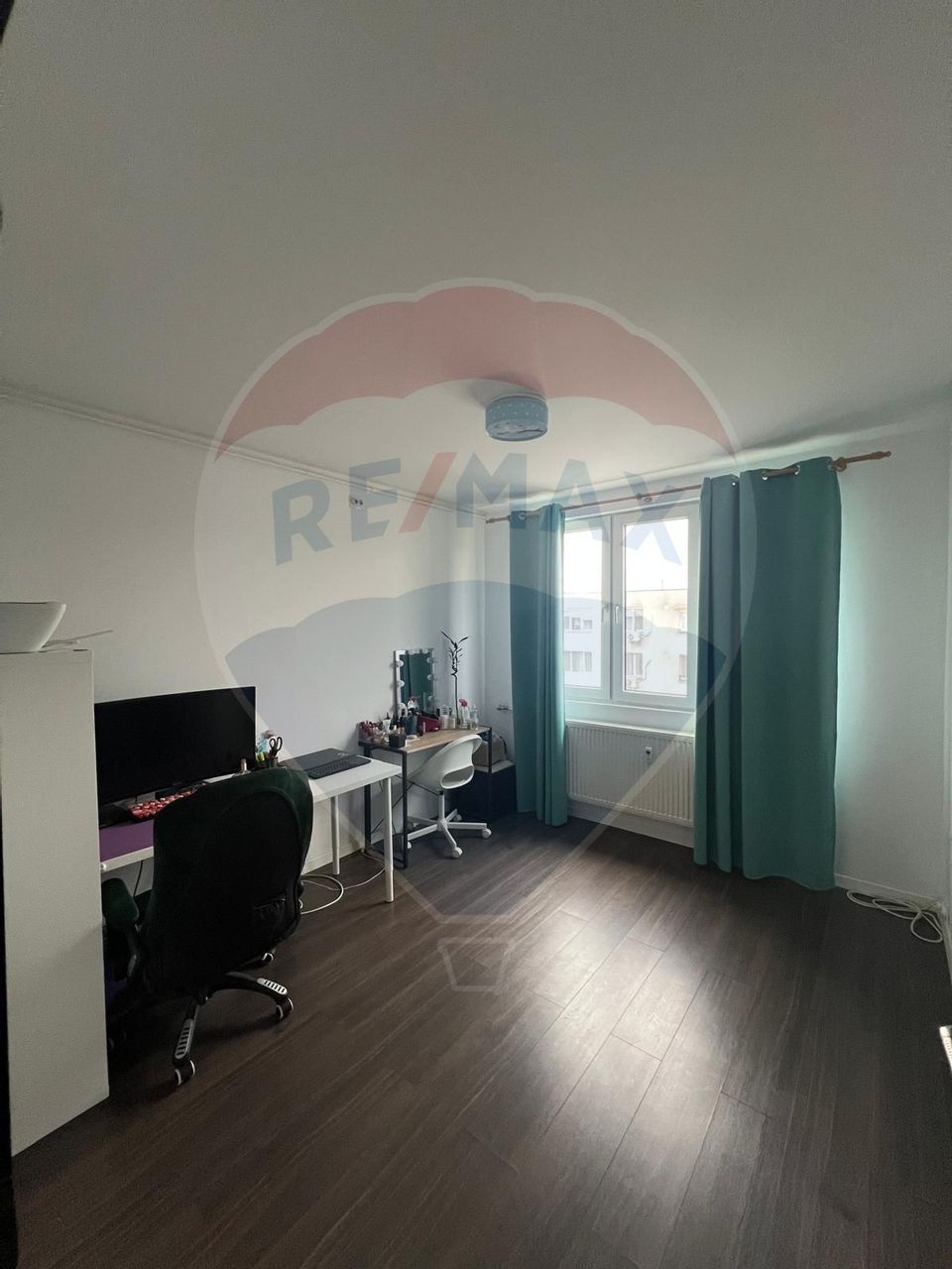 Apartament 4 camere in zona Ozana