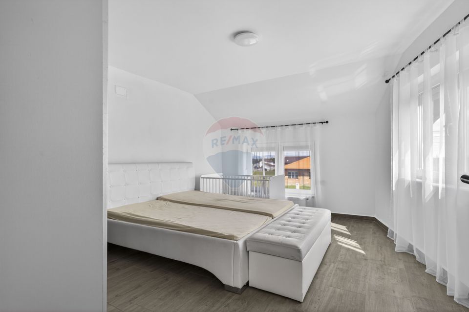 6 room House / Villa for sale