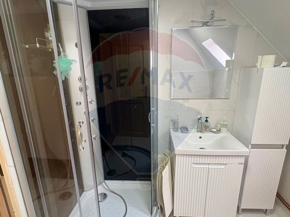 6 room House / Villa for sale