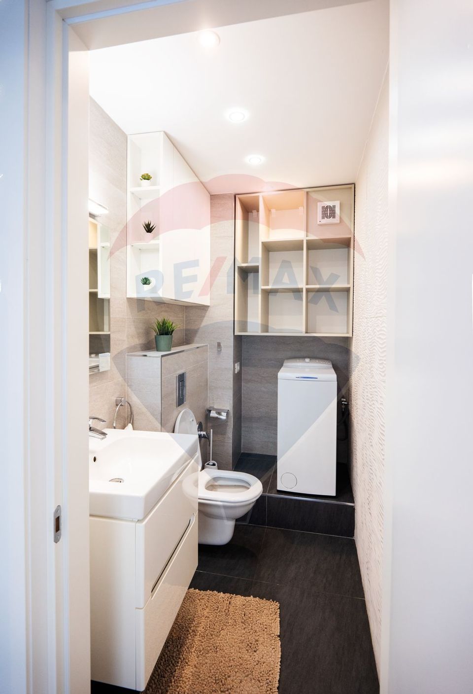 3 room Apartment for rent, Aviatorilor area
