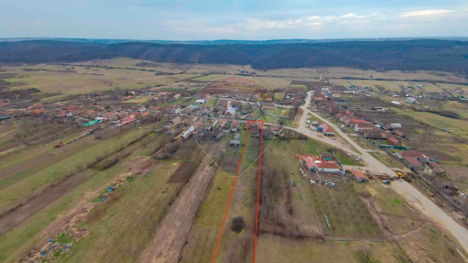 De vânzare Casā + Teren 2685 mp Intravilan, Betfia, Bihor