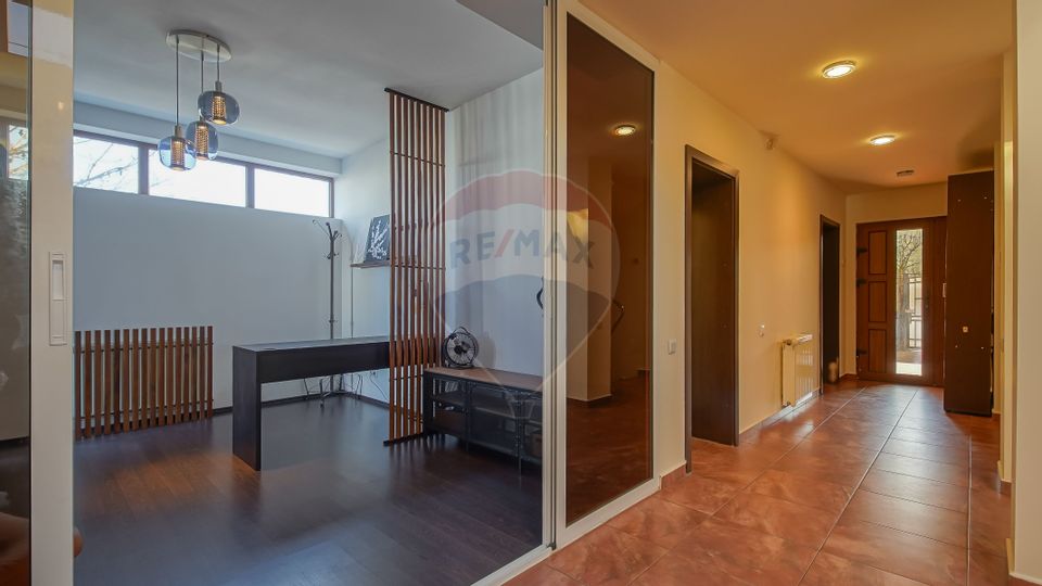 6 room House / Villa for sale