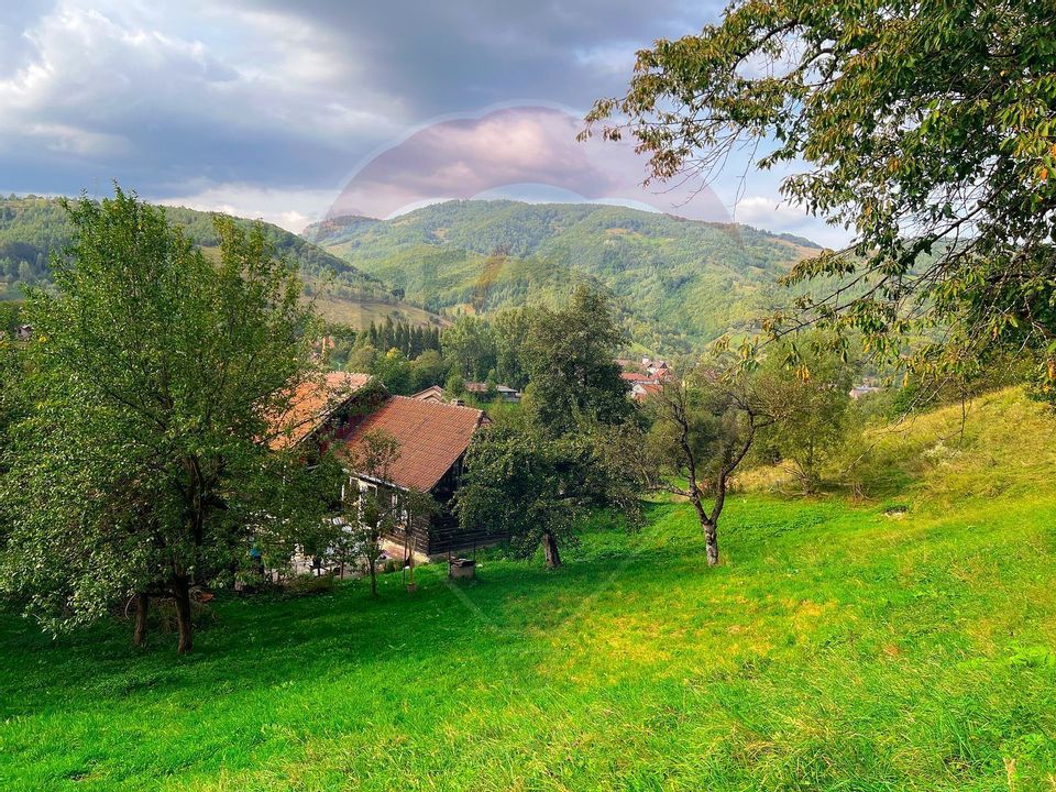 Casă cu potențial turistic și rezidențial în Moieciu de Jos, BRAN