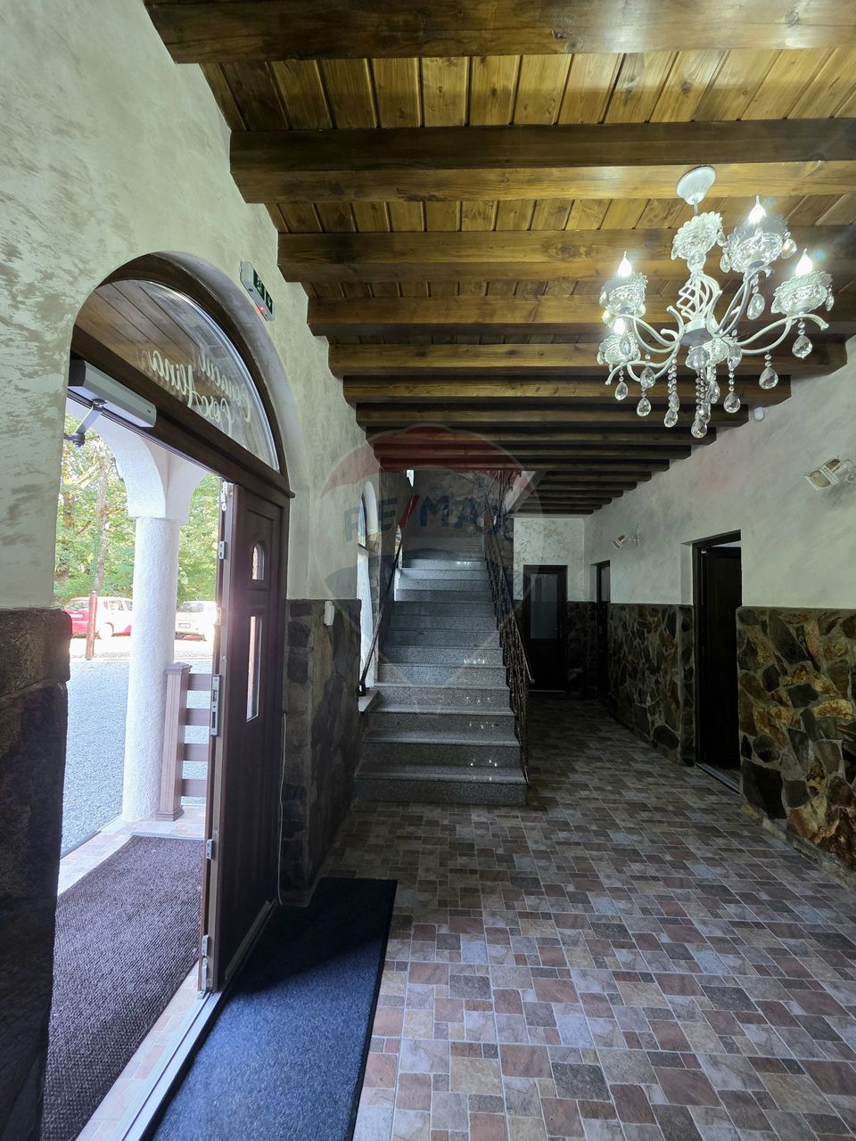 11 room Hotel / Pension for sale, Central area