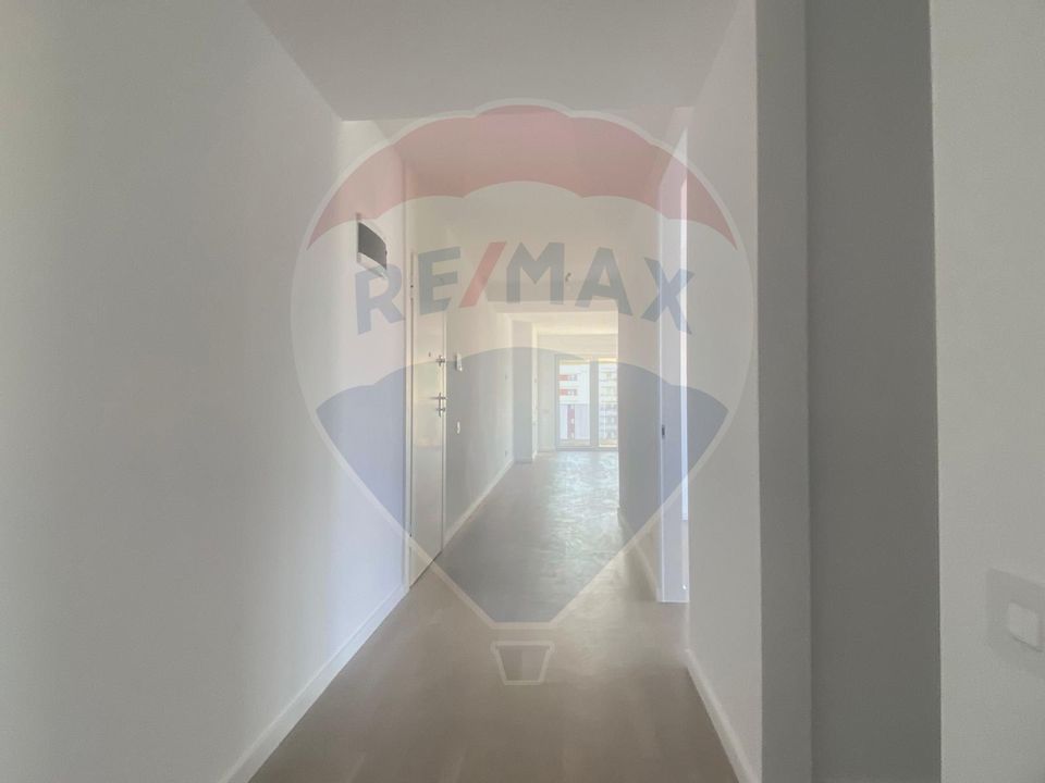 DE VANZARE Apartament cu 3 camere în zona Central/Ploiesti