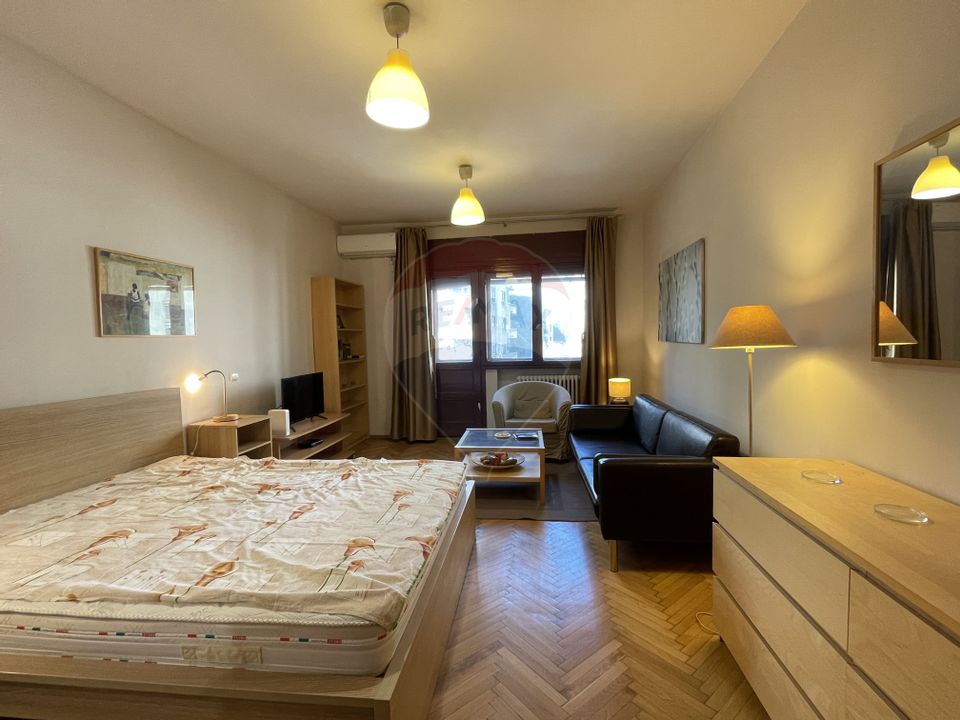 Apartament cu 2 camere de închiriat în zona P-ta Romana