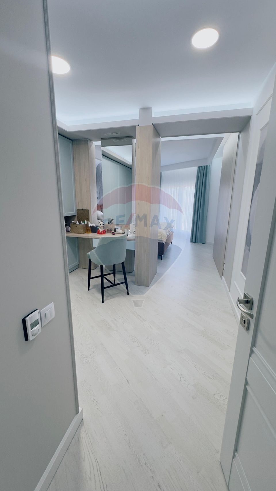 Proprietate premium în Filiași, locuință de lux cu spații comerciale