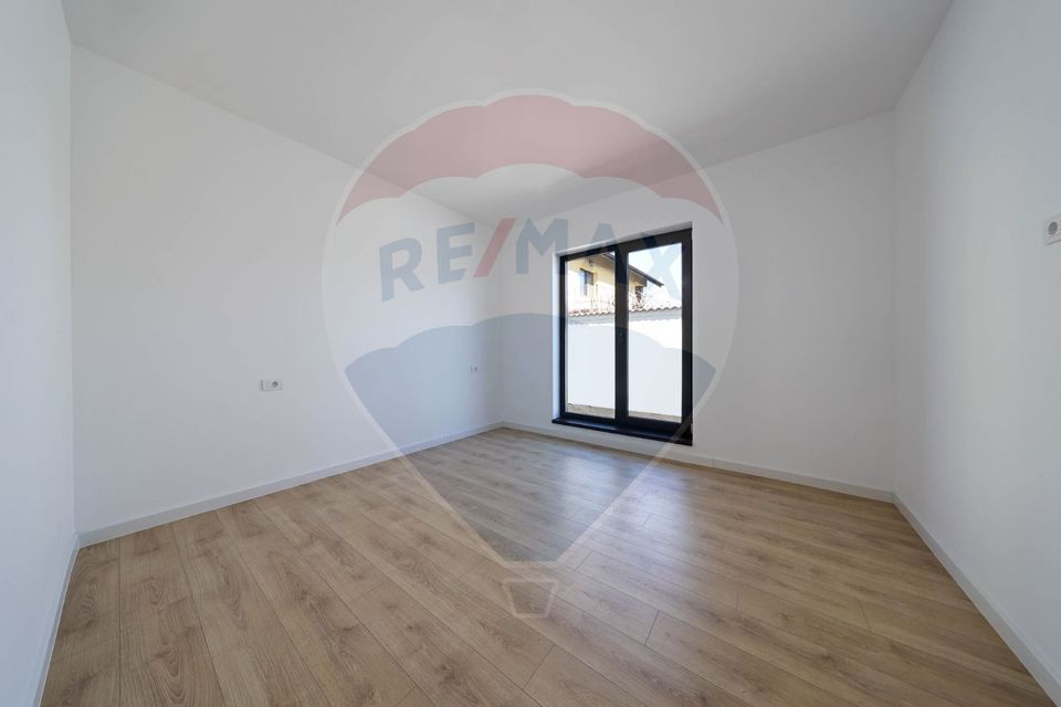 4 room House / Villa for sale