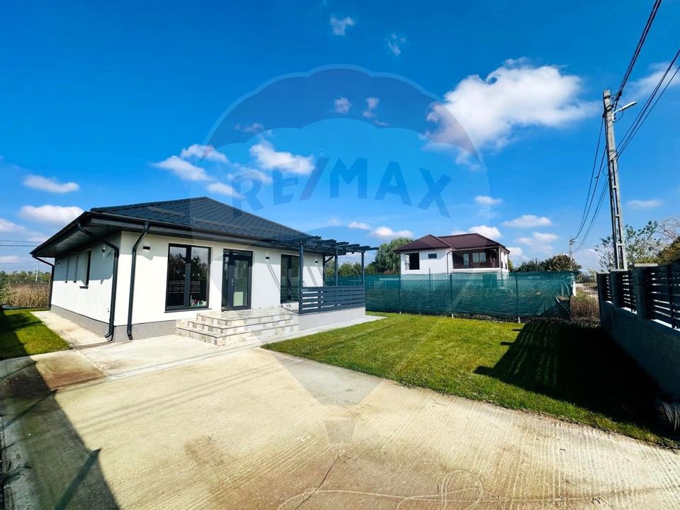 Casa noua, individuala, stil american - Crevedia