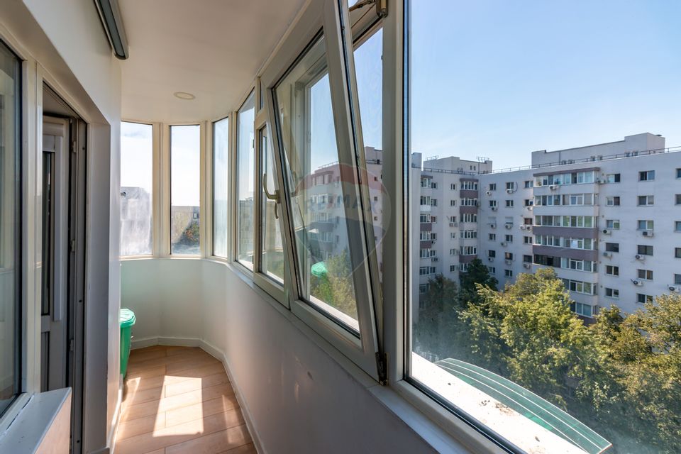 Plaza Studio, Militari, between Lujerului and Gorjului metro
