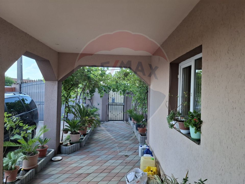 Casă / Vilă cu 6 camere de vânzare în zona Calea Severinului