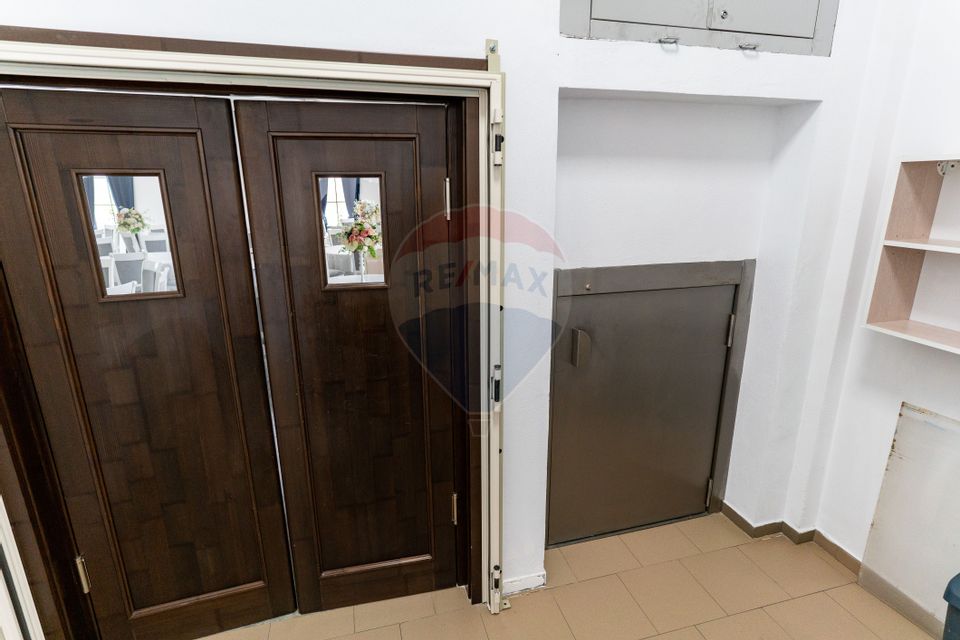 1,100sq.m Proprietate specială for sale, Vest area