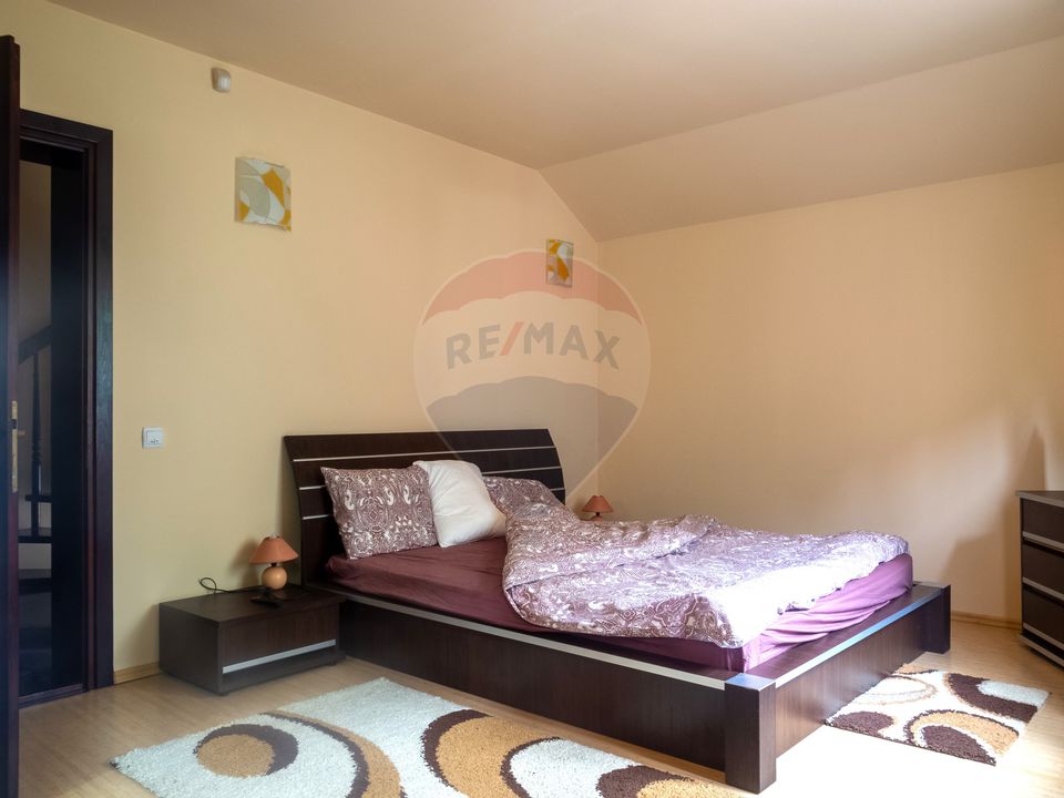 6 room House / Villa for sale, Vladet - Trei Brazi area