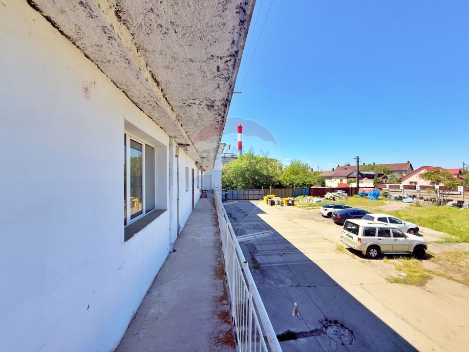 Clădire cu destinații multiple de vânzare în Arad