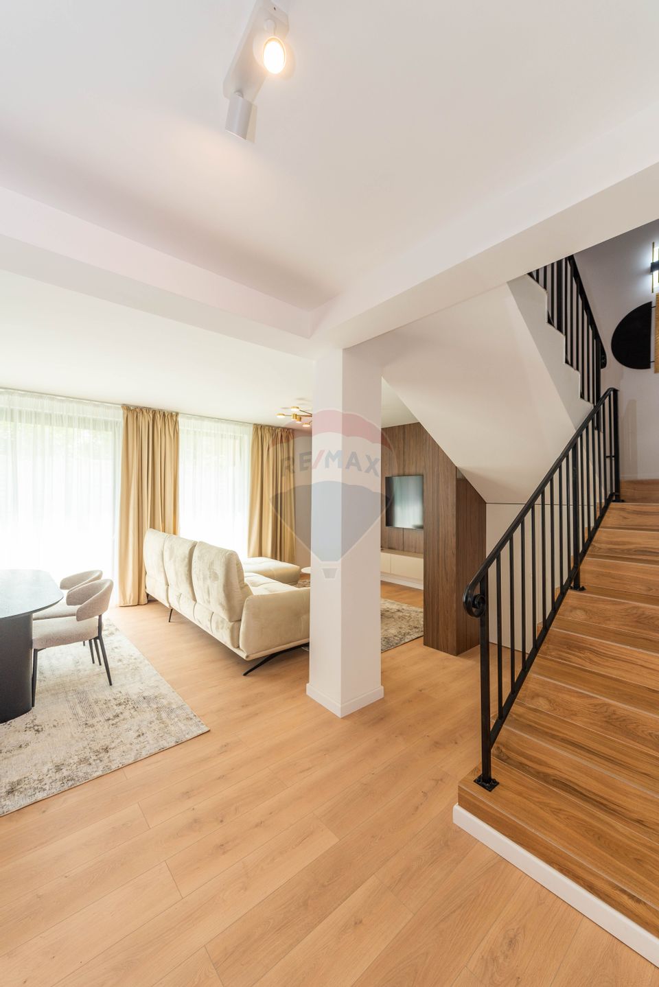 De inchiriat vila 6 camere 160mp in Veris Pipera