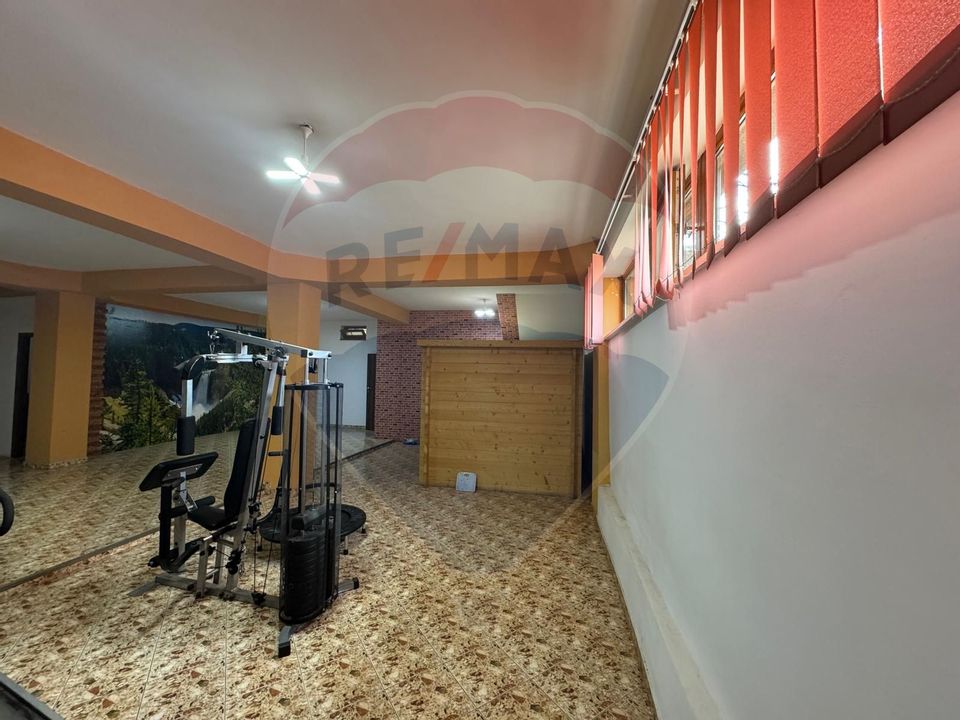 6 room House / Villa for sale