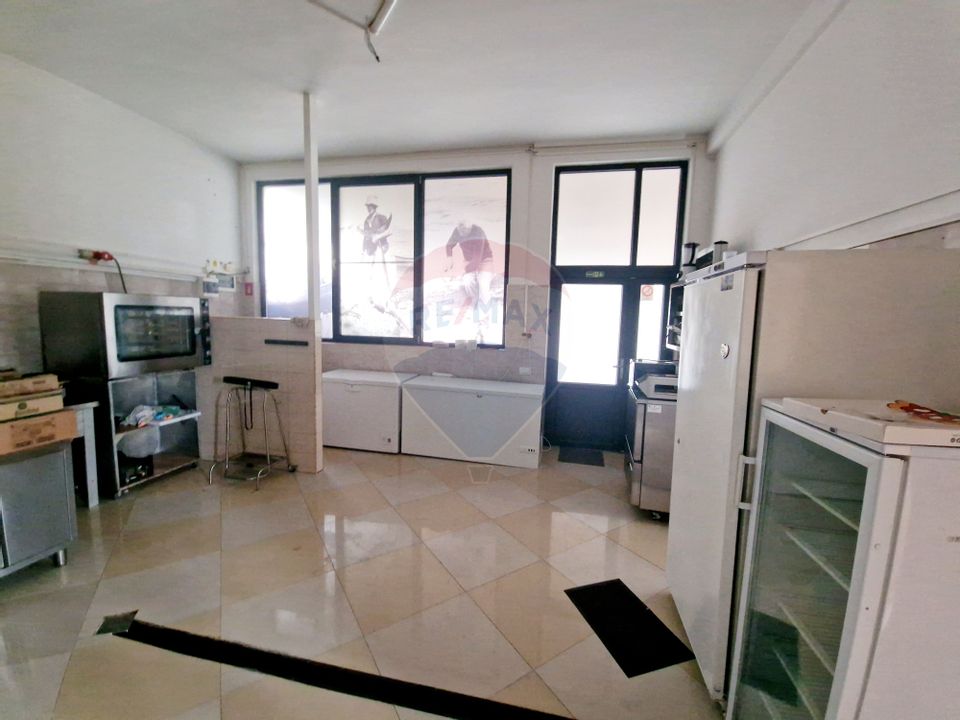 100sq.m Commercial Space for rent, 1 Mai area