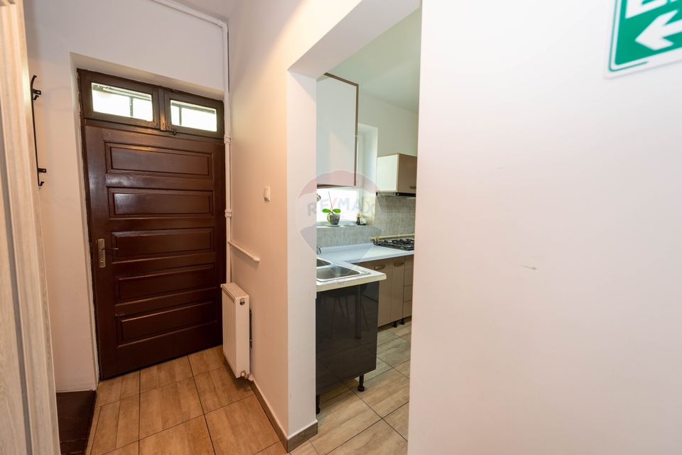 House / Villa with 3 rooms for rent Pargarilor Stefan cel Mare street