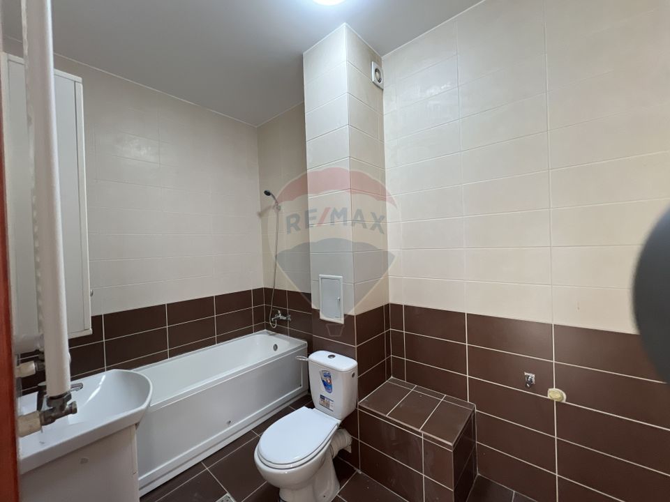 La inchiriat apartament 3 camere si parcare in Voluntari