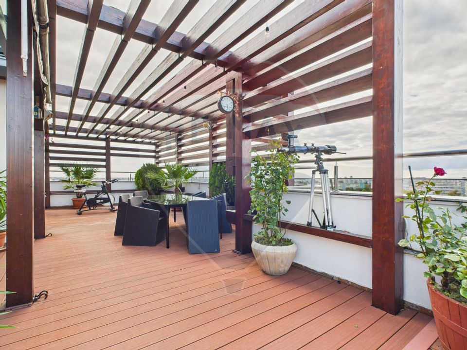 PENTHOUSE spectaculos cu terasa 300 mp