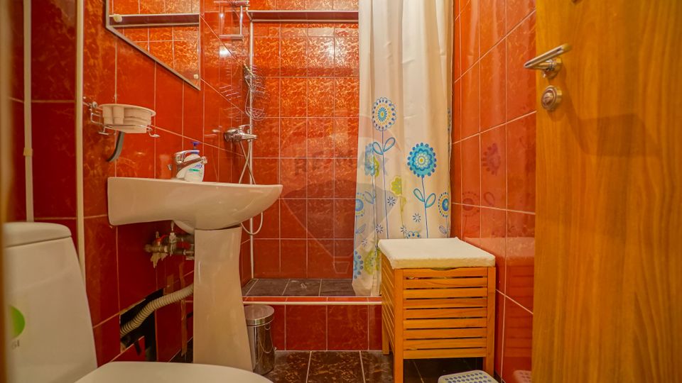 Apartament cu 4 camere, Centrul Civic