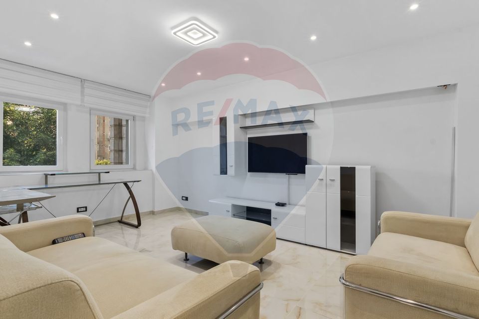 Apartament modern cu 3 camere de închiriat - zona Băncilor