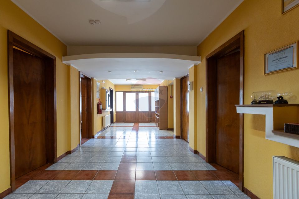 940sq.m Commercial Space for rent, Serbanesti area