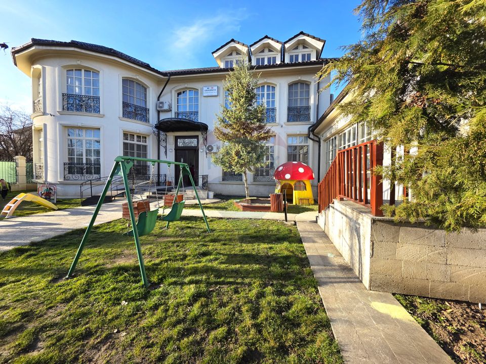 10 room House / Villa for sale, 23 August area