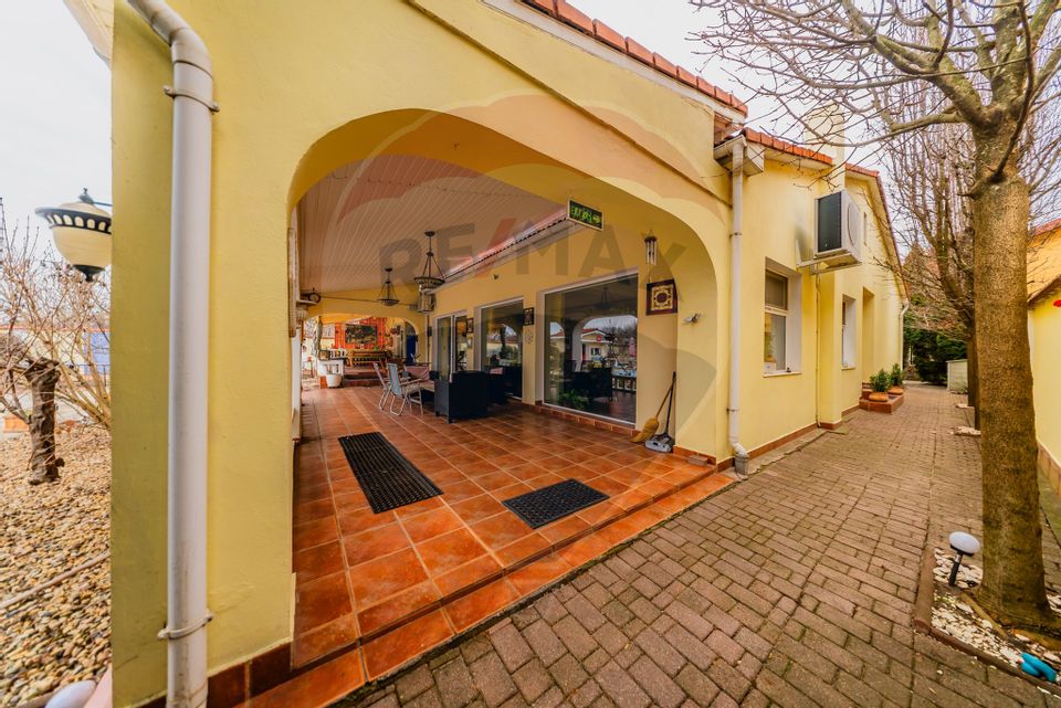 Vilă cu 4 camere de vânzare 921 mp zona Subcetate,Arad