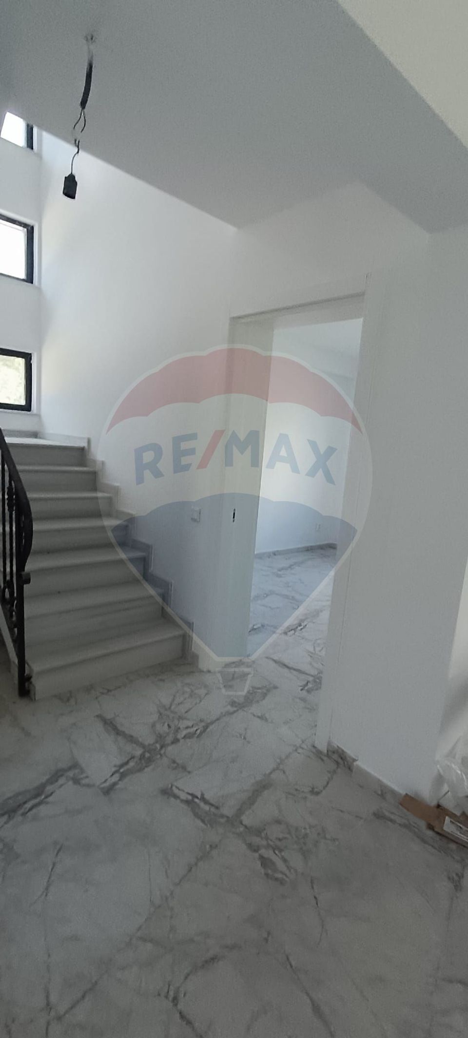 5 room House / Villa for sale