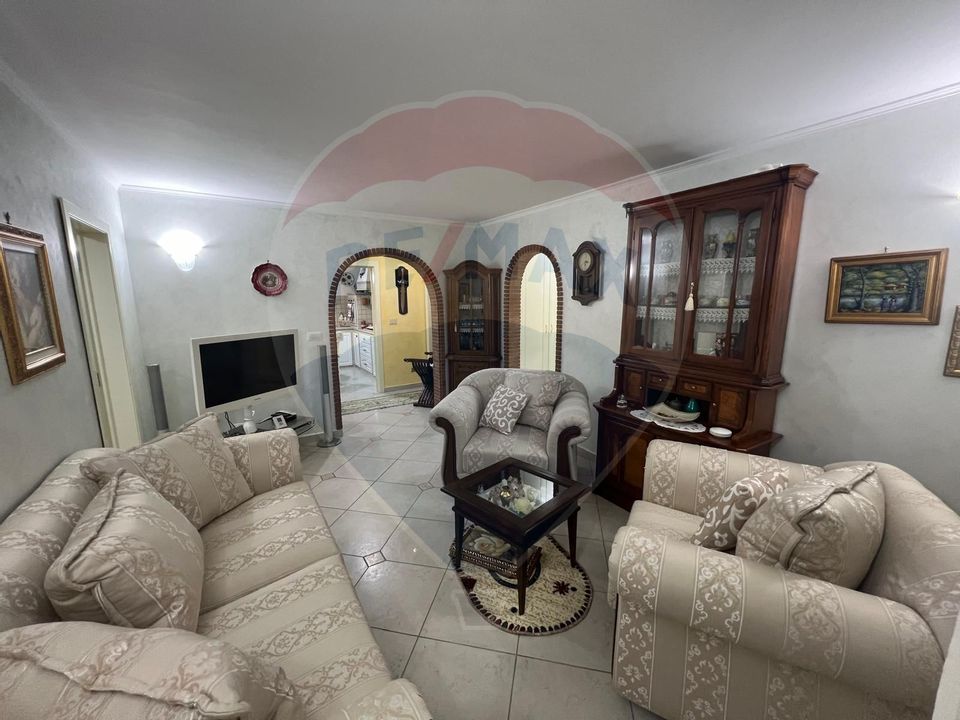 4 room Apartment for sale, Exterior Est area