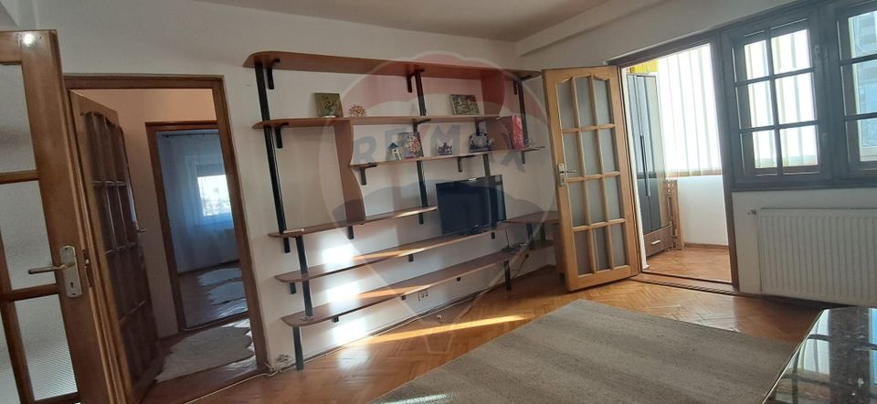Inchiriere apartament 2 camere chiar lângă parc