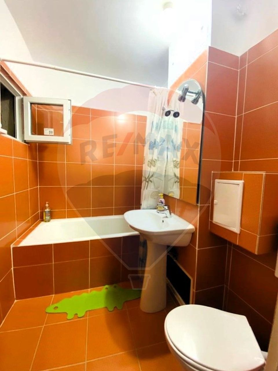 Apartament cu 3 camere la Piata Berceni