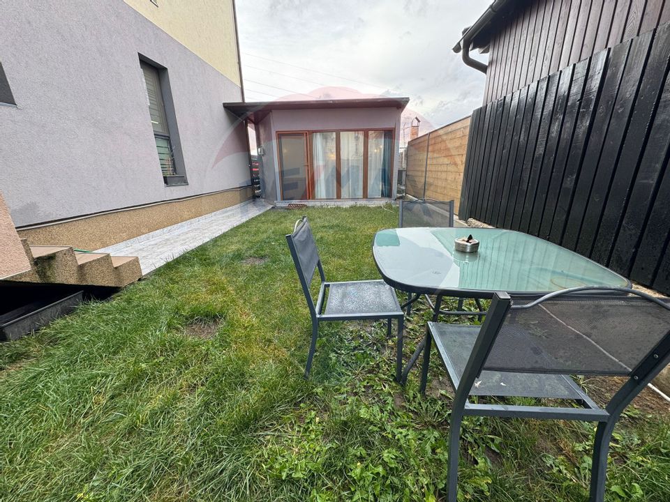 Oportunitate!Apartament modern cu terasă de 100 mp cu spațiu comercial