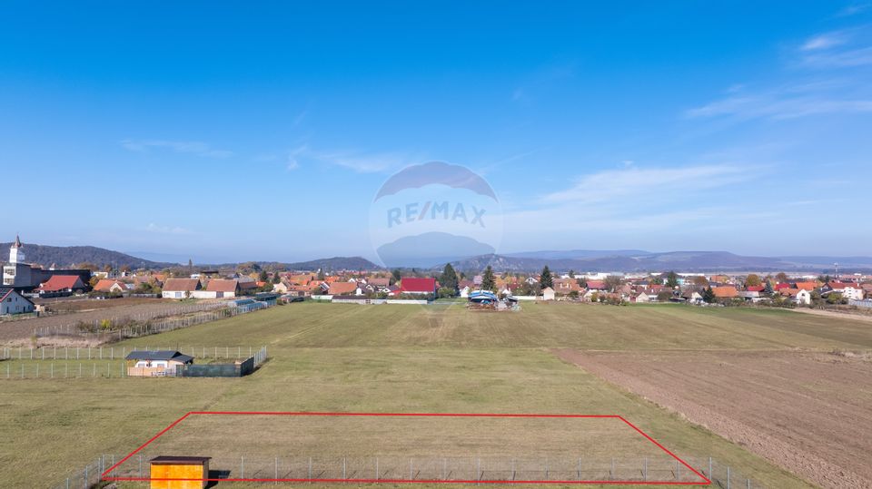 Land 1,000sqm Harman / Strada Henri coanda