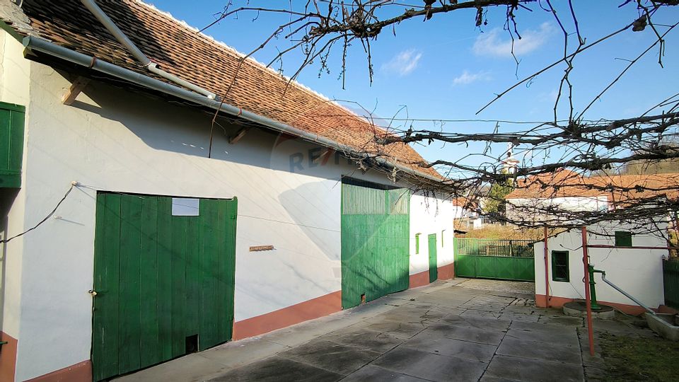 Casă / Vilă cu 4 camere de vânzare