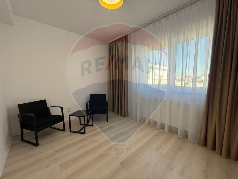 Apartament de lux cu 3 camere de închiriat