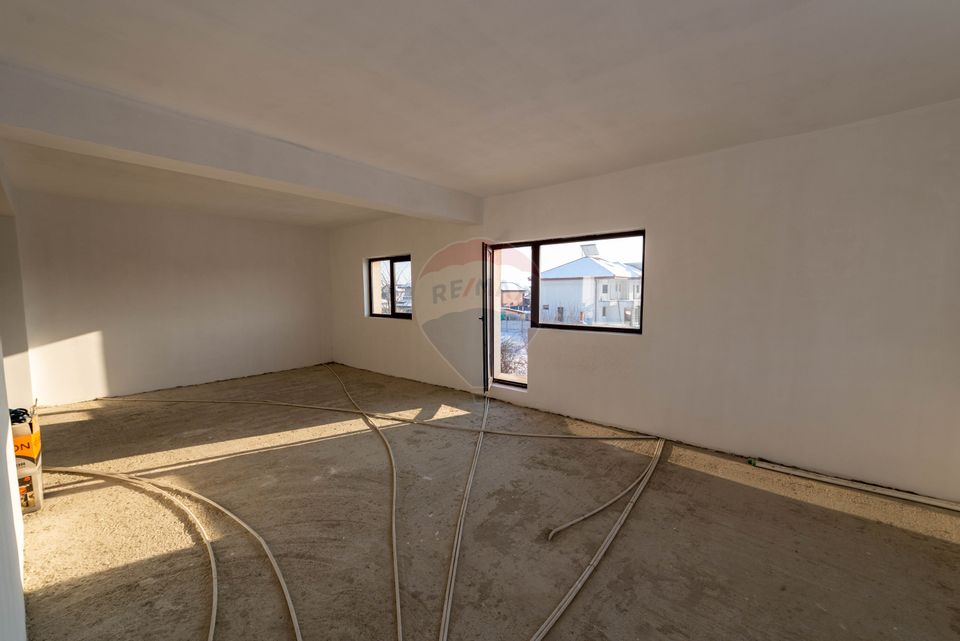 Special villa with 3 levels for sale Pantelimon - Cernica Forest