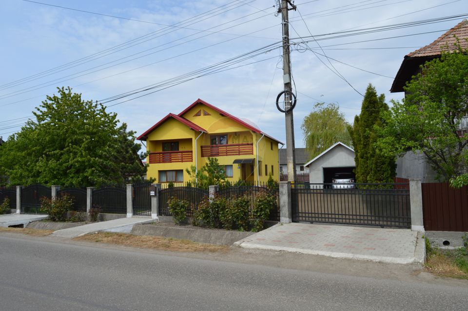 7 room House / Villa for sale