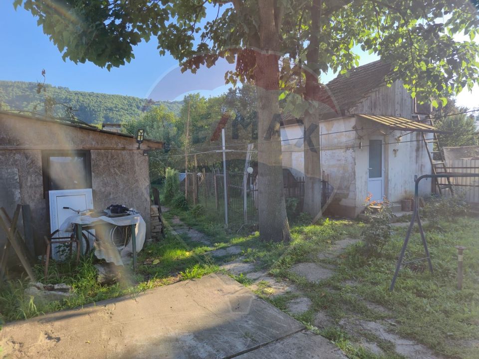 Casă / Vilă cu 4 camere de vânzare în zona Sud-Est