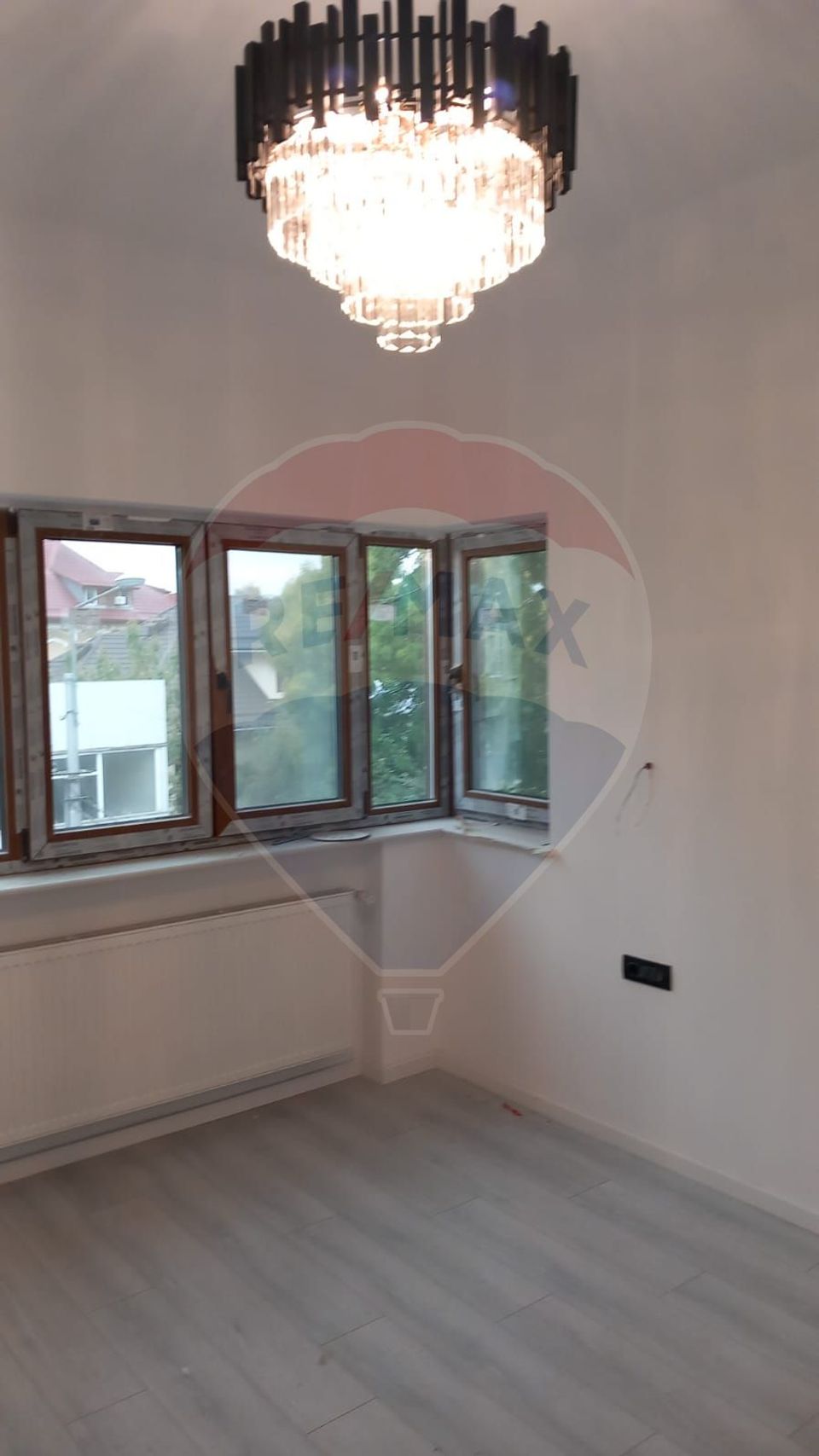 INCHIRIERE Apartament cu 3 camere in zona Dacia