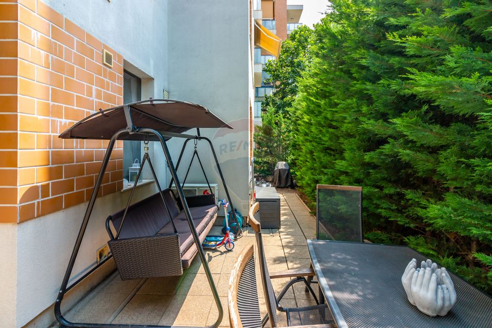 Apartament de vânzare 3 camere Adora Bucuresti/Pipera curte proprie