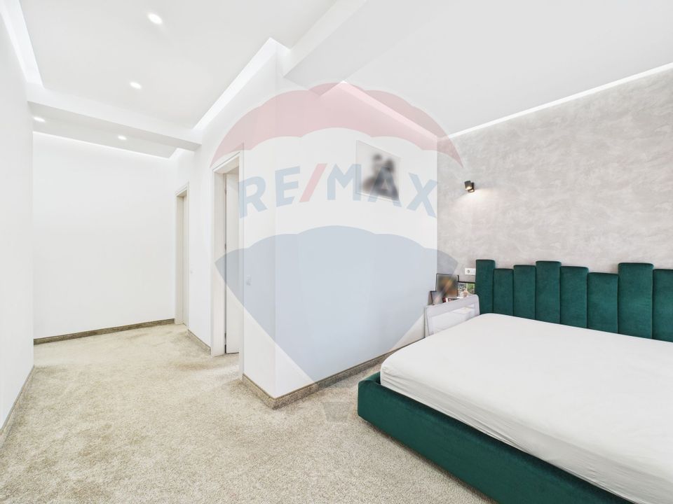 Apartament de vanzare - 3 camere 102mp + Terasa cu foisor 45mp