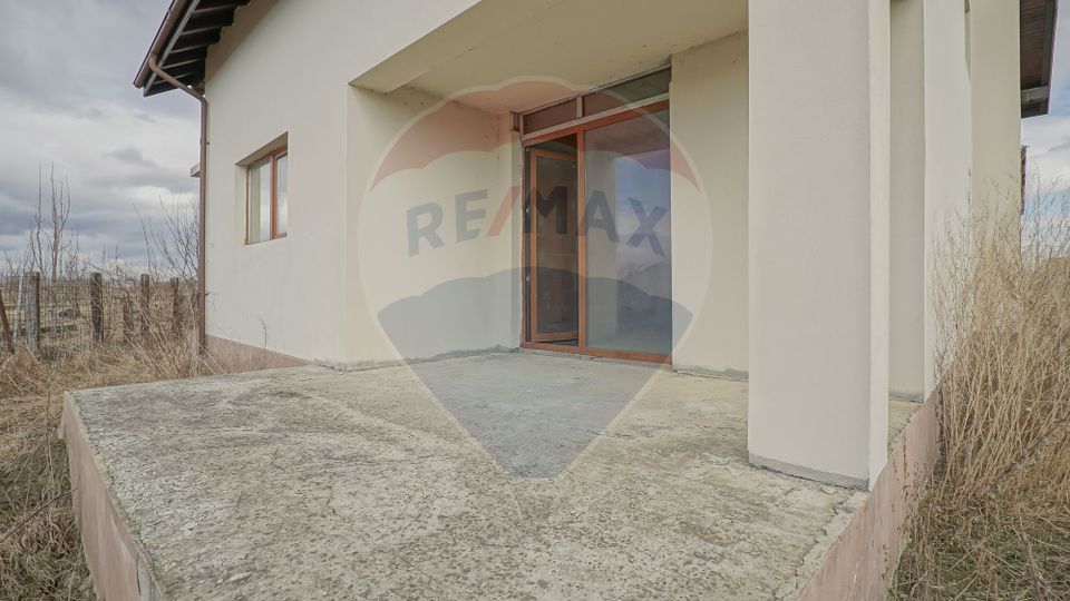 4 room House / Villa for sale