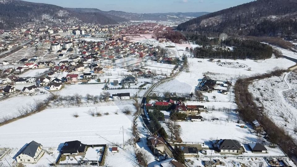 Teren intravilan 1081 mp + construcție 230 mp – Gura Humorului,