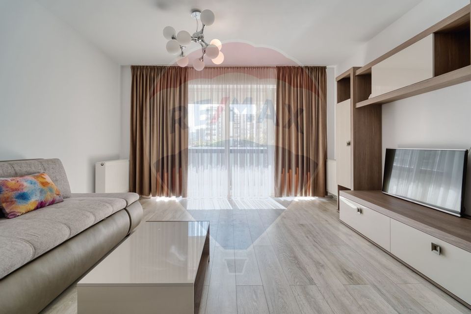 3 room Apartment for rent, Tractorul area