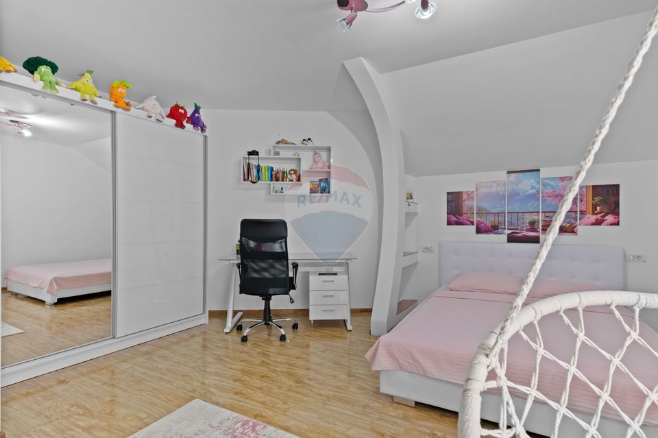 DE VANZARE  Vila cu piscina Zona Colentina